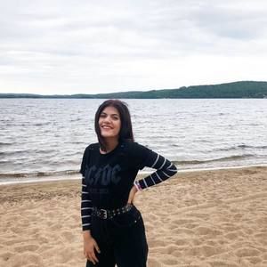 Meet your Posher, Léa